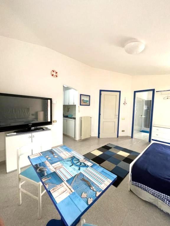 Imperia85 Lt Hotel Olbia Exterior foto