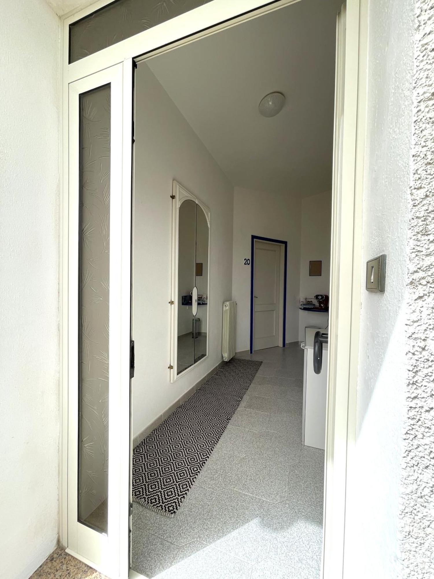 Imperia85 Lt Hotel Olbia Exterior foto